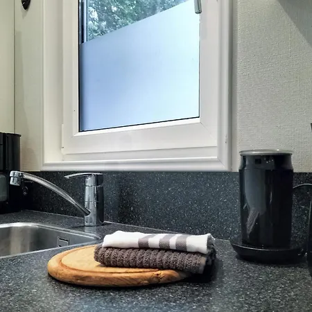 Amazing In With Kitchen Holiday home *